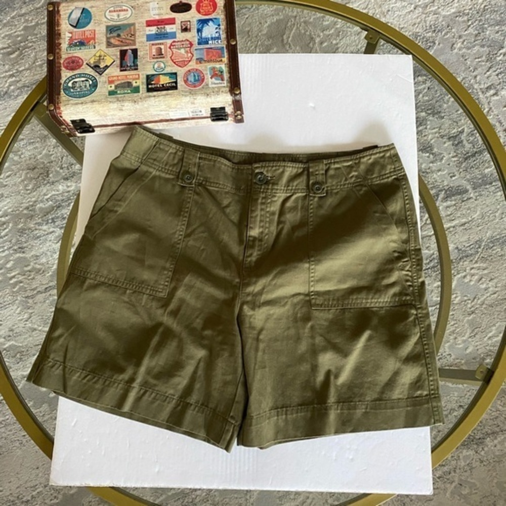 Lauren Jeans Co. by Ralph Lauren olive twill shorts, Sz. 14